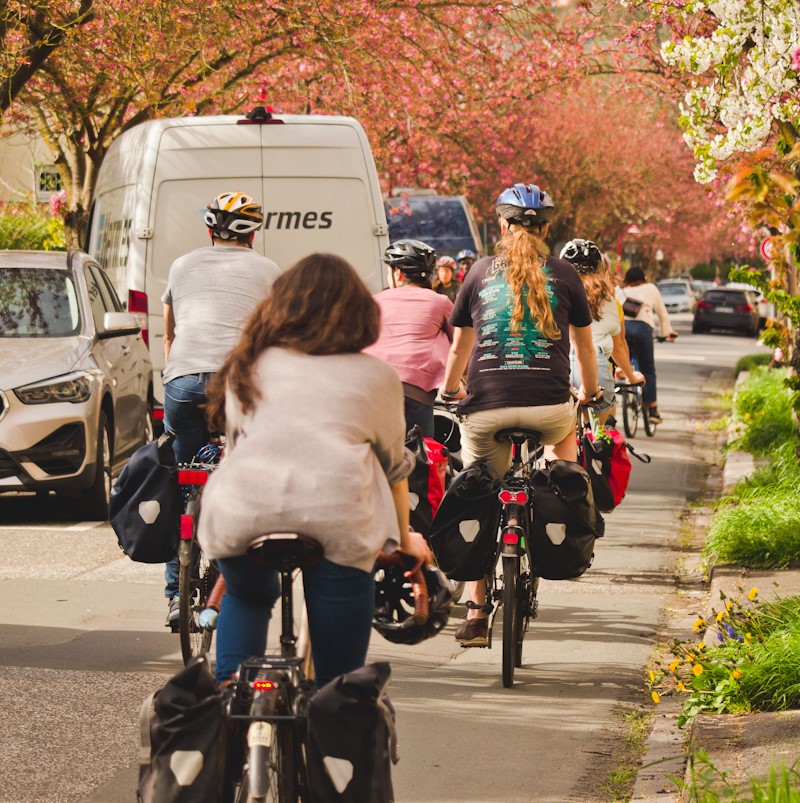 Strassenverkehr-7750_quadrat